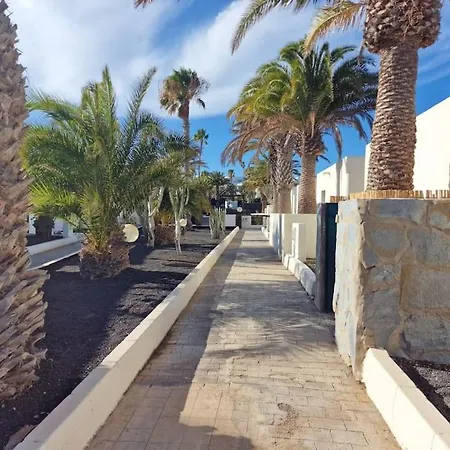 Rockbeach Nyaraló Costa Teguise